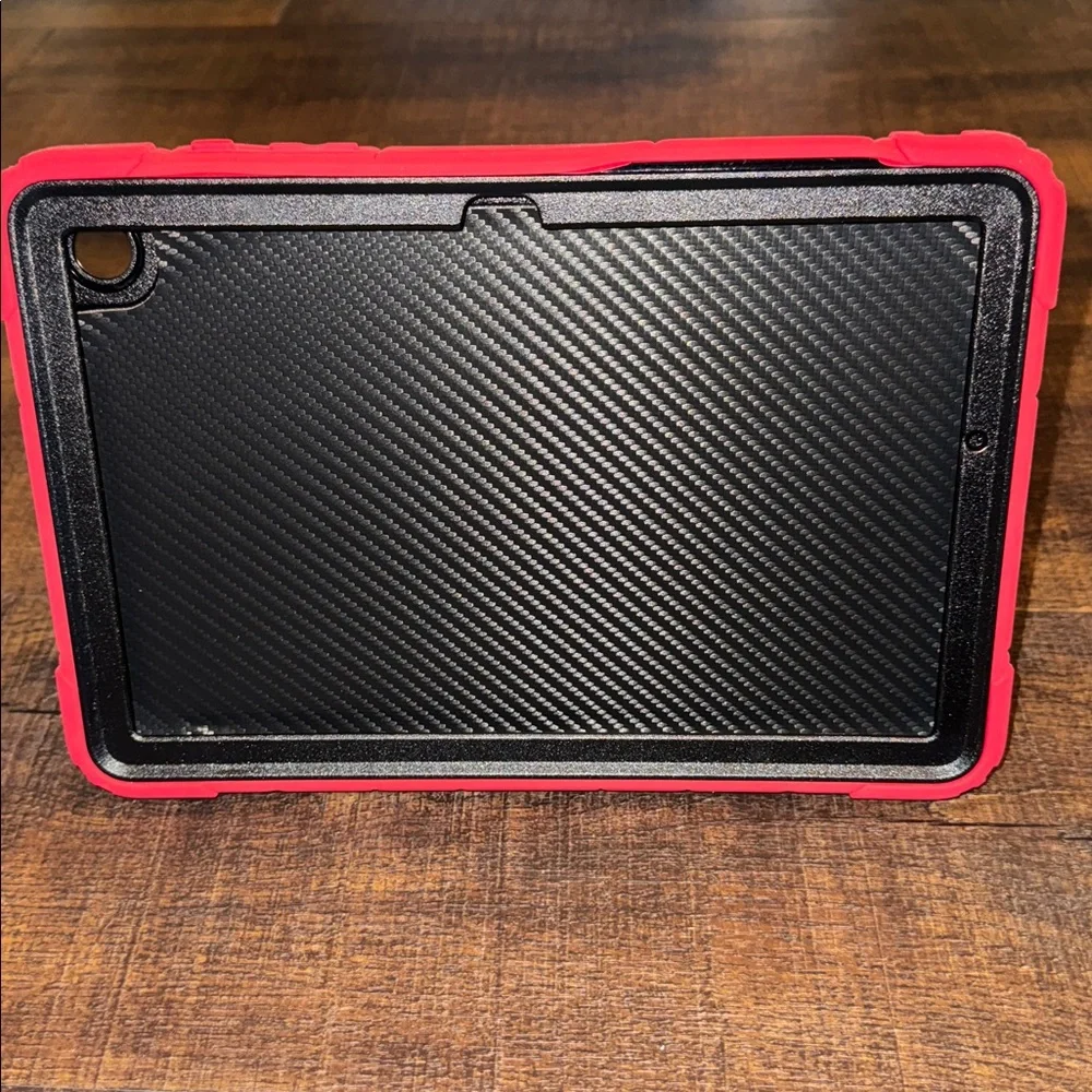 Spider-Themed Red Tablet Case 11”